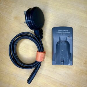 Olympus LI-10C Li-ion Battery Charger