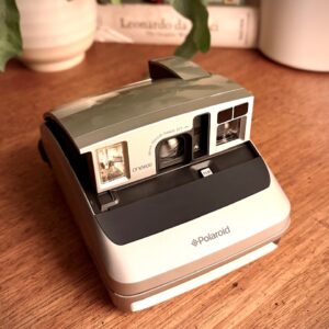 Polaroid ONE600 Ultra - Instant film camera